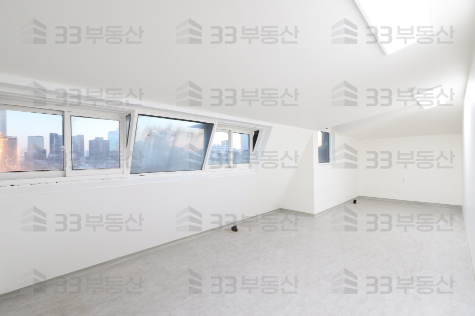 서울 강남구 역삼동 언주역 도보 2분, 가성비 A 중소형사무실 ! 월세 매물번호 10042 사진 4