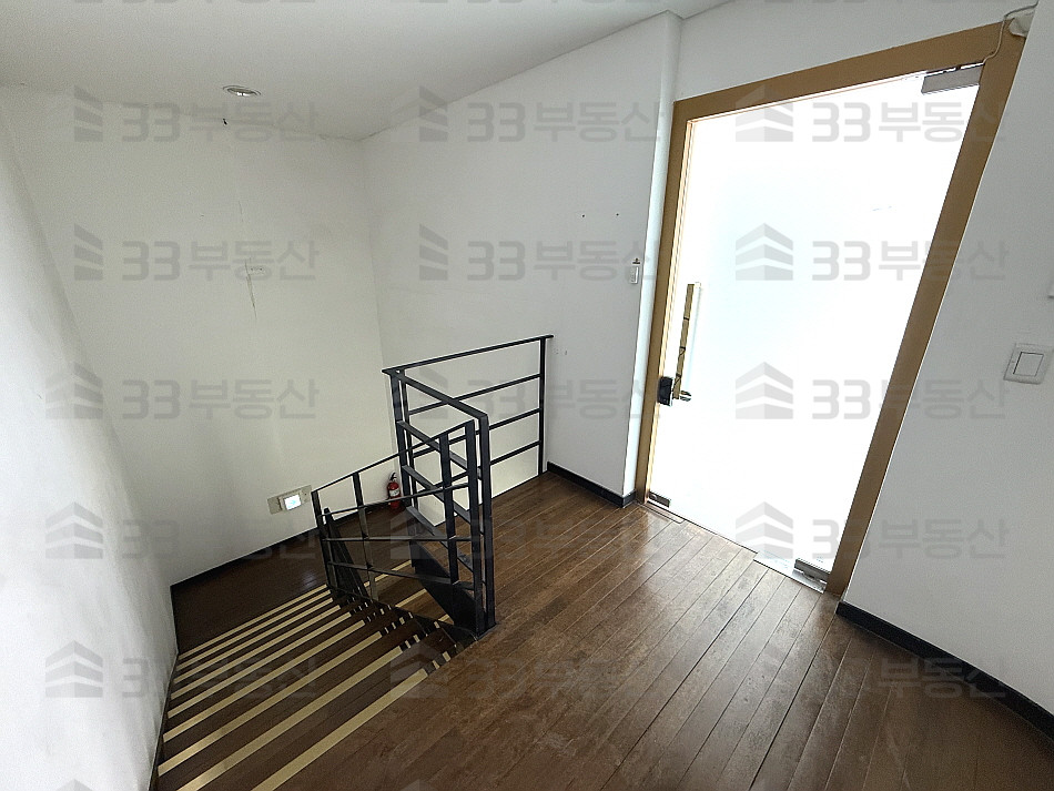 서울 강남구 청담동 로데오역 대로변 복층 상가사무실 인테리어A 월세 매물번호 10831 사진 12
