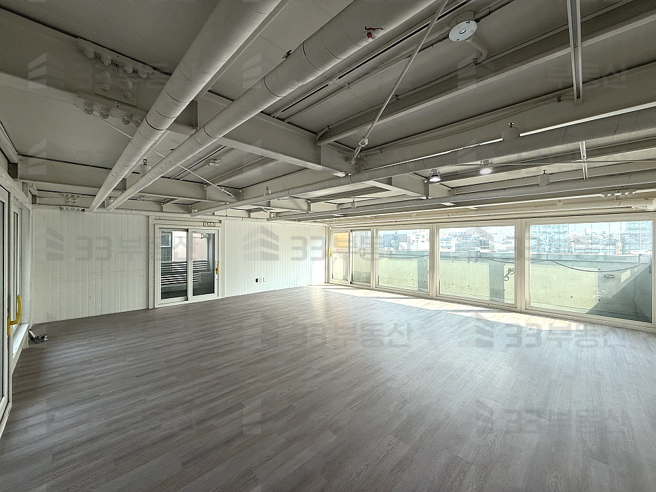 서울 강남구 청담동 학동사거리대로변 즉시입주O 자주식주차O 월세 매물번호 10832 사진 1