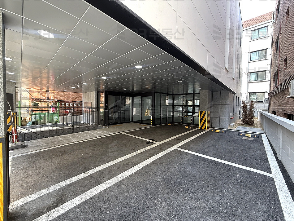 서울 강남구 역삼동 신축 언주역 통사옥 루프탑O 외관A 주차5대이상 월세 매물번호 10845 사진 2
