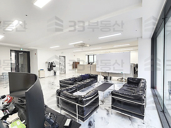 서울 강남구 역삼동 역삼동 신축급 깔끔한 사무실 월세 매물번호 10108 사진 2