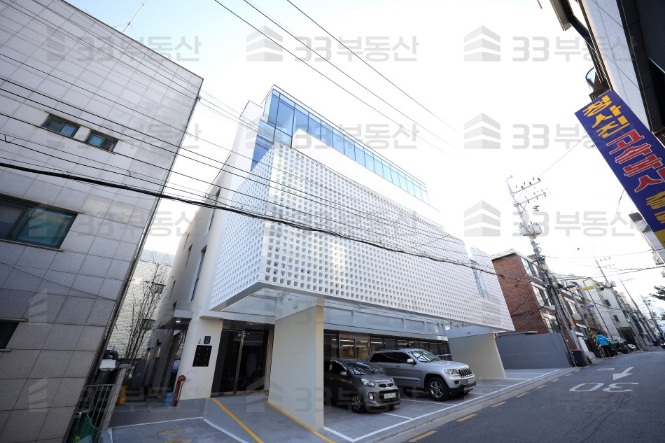 서울 강남구 역삼동 24년 대수선 신축 첫입주 썬큰구조 노출천장 월세 매물번호 10235 사진 2