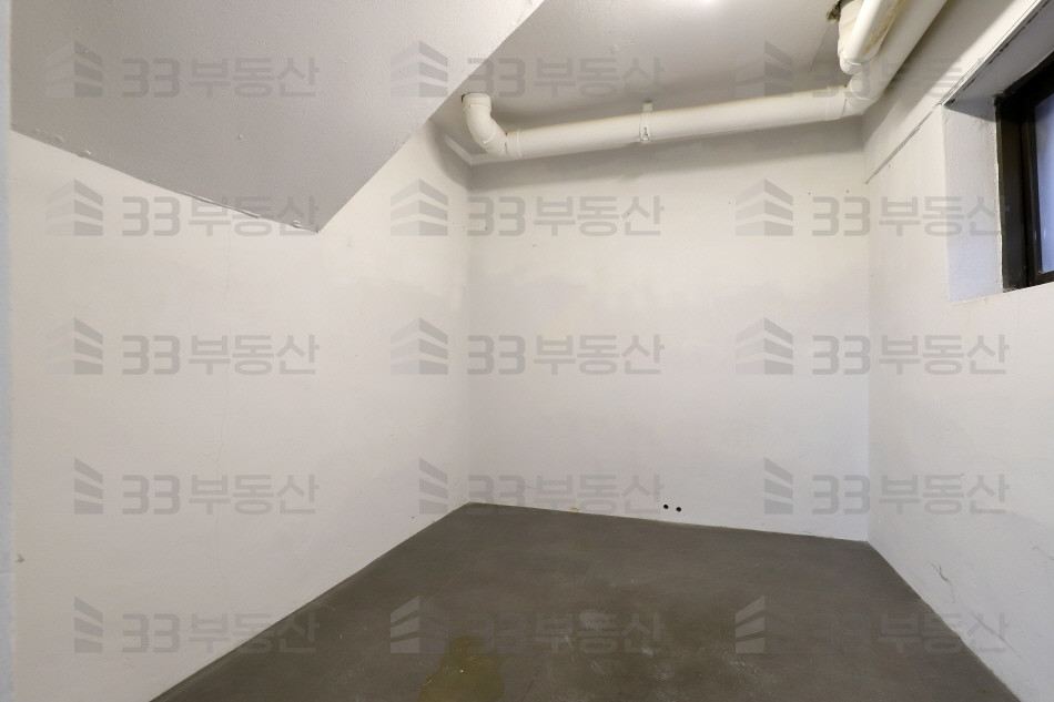 서울 송파구 석촌동 석촌호수 원복된 깔끔한 중소형 사무실 ! 전용30P! 월세 매물번호 10080 사진 3
