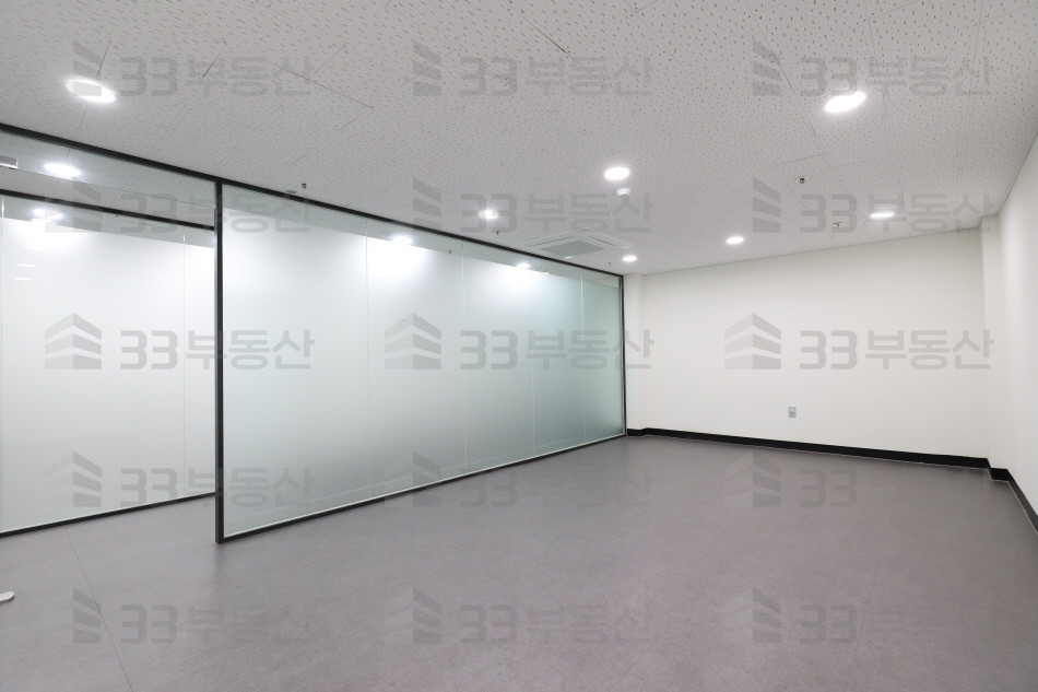 서울 강남구 역삼동 언주역 역세권, 인테리어 무상인수, 컨디션 깔끔 월세 매물번호 10240 사진 4