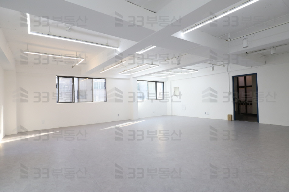 서울 강남구 역삼동 올수리 완료된 깔끔한사무실 월세 매물번호 10244 사진 4