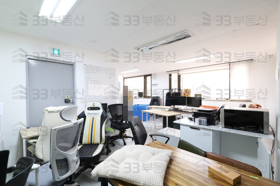 서울 강남구 역삼동 역삼동 가성비 좋은 중소형 사무실 ! 월세 매물번호 10232 사진 2