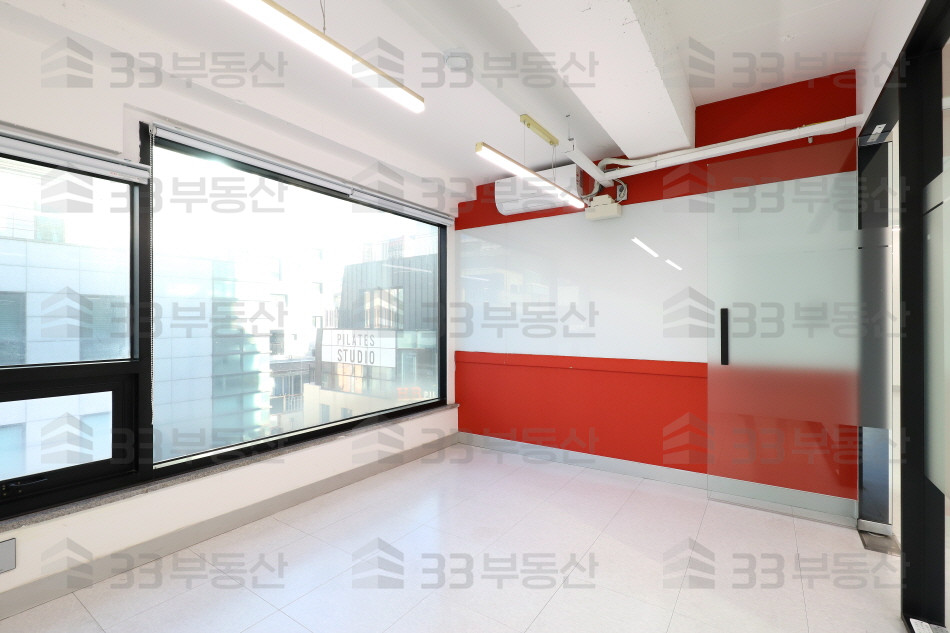 서울 강남구 삼성동 삼성중앙역 도보 5분이내 , 깔끔한 인테리어 사무실 ! 월세 매물번호 10020 사진 7