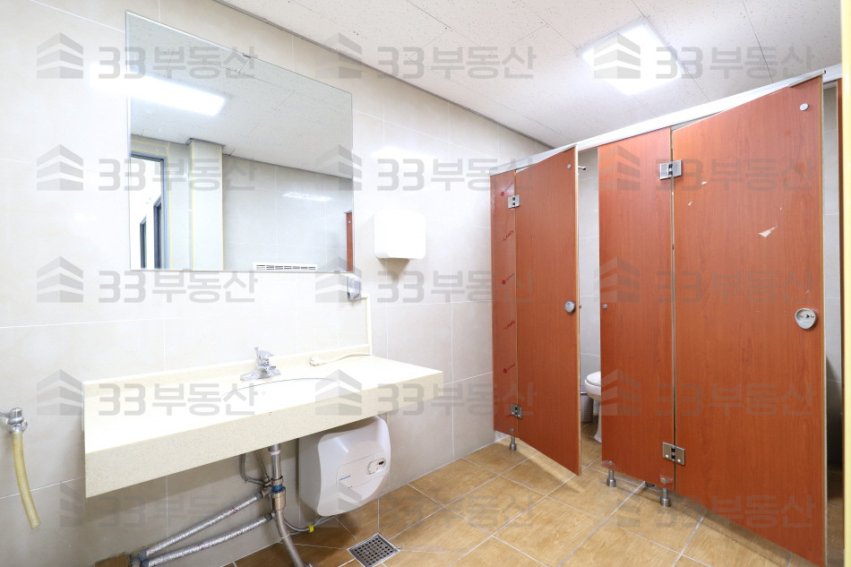 서울 강남구 삼성동 삼성중앙역 도보 5분이내 , 깔끔한 인테리어 사무실 ! 월세 매물번호 10020 사진 13