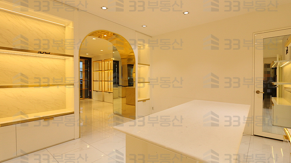 서울 강남구 논현동 학동역 도보 5분거리, 인테리어O 1층 상가사무실 ! 월세 매물번호 10174 사진 1