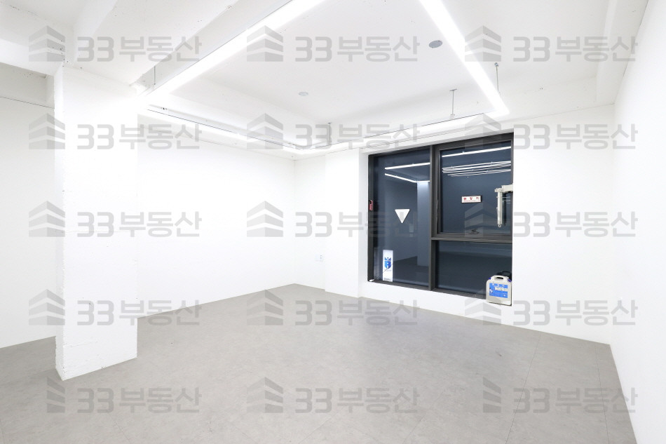 서울 강남구 대치동 주건축물제1동 선릉역 도보 3분, 학원/병의원/학원등 추천 ! 월세 매물번호 10029 사진 2