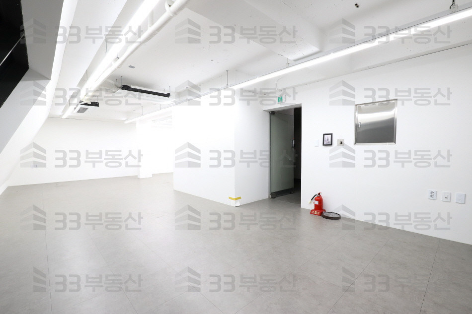 서울 강남구 대치동 주건축물제1동 선릉역 도보 3분, 학원/병의원/학원등 추천 ! 월세 매물번호 10029 사진 3