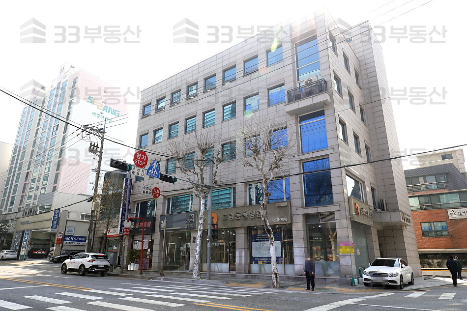서울 강남구 역삼동 뉴튼프라자동 역삼동 코너빌딩 ! 분할임대가능 무권리 ! 월세 매물번호 10012 사진 4