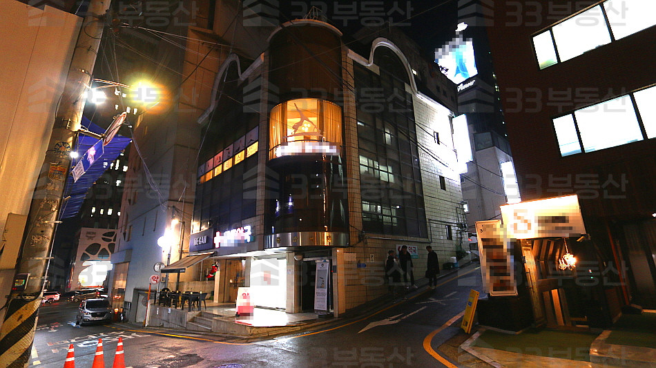 서울 강남구 논현동 가성비좋은 1룸 품은 홀과 베란다 있는 사무실 월세 매물번호 10210 사진 1