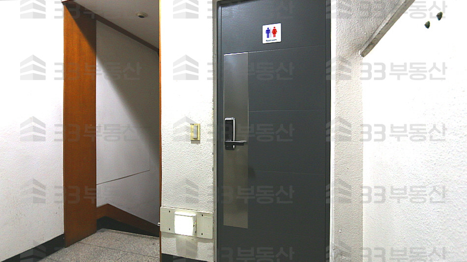 서울 강남구 논현동 가성비좋은 1룸 품은 홀과 베란다 있는 사무실 월세 매물번호 10210 사진 5