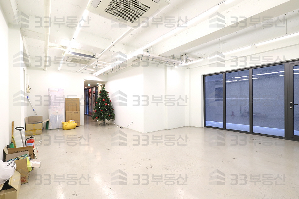 서울 강남구 논현동 신논현역 도보 3분. 무권리 상가 사무실 ! 월세 매물번호 10201 사진 3