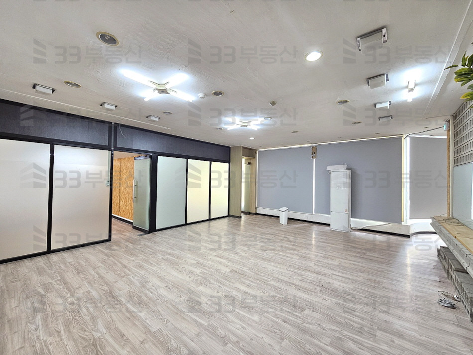 서울 강남구 논현동 신사역/학동역 인근, 논현로대로변 상가사무실 ! 월세 매물번호 10182 사진 1