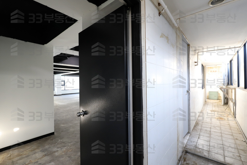 서울 강남구 삼성동 무권리, 코엑스건너편 코너, 3층전체 상가사무실 ! 월세 매물번호 10154 사진 3
