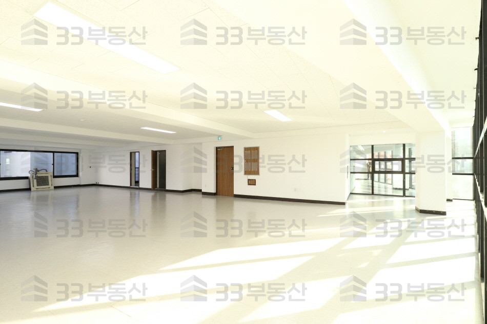 서울 강남구 삼성동 선릉역 도보 이용可 / 전용 50P 중소형사무실 ! 월세 매물번호 10051 사진 4