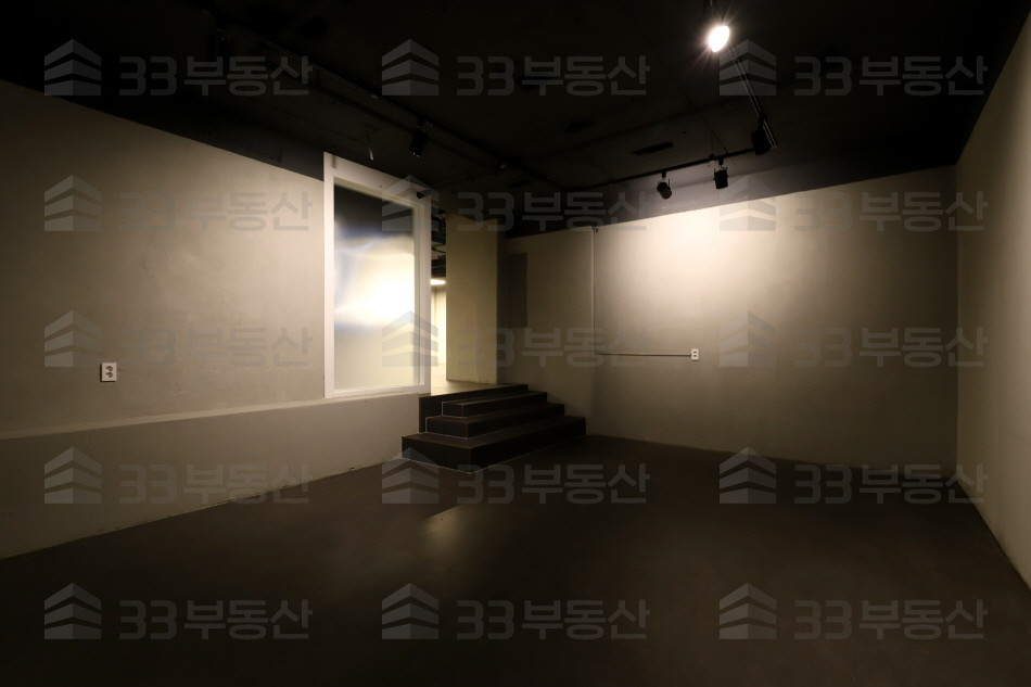 서울 강남구 역삼동 역삼역 도보 1분 ! 단독출입구, 無권리 상가 ! 월세 매물번호 10030 사진 7