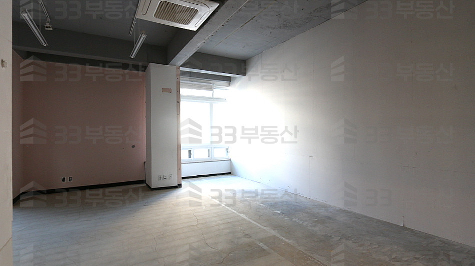 서울 강남구 청담동 대로변 고층빌딩, 노출천장, 시스템에어컨 완비 월세 매물번호 10253 사진 4