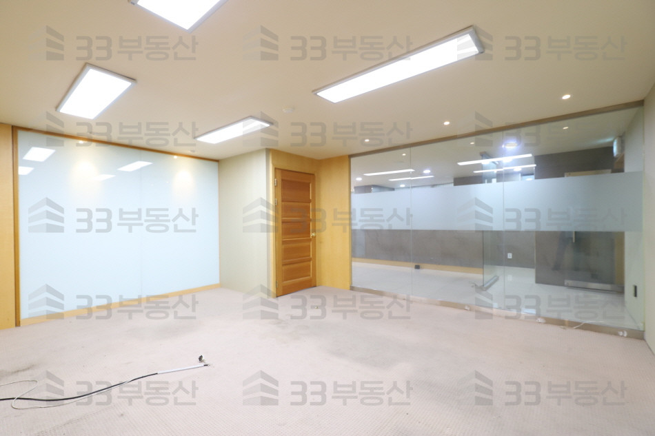 서울 강남구 역삼동 언주역3분위치 깔끔한 인테리어 사무실 월세 매물번호 10134 사진 4