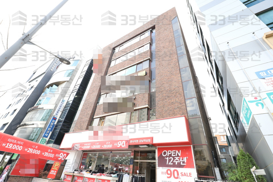 서울 강남구 역삼동 대로변 3층 인테리어된 사무실 월세 매물번호 10152 사진 1