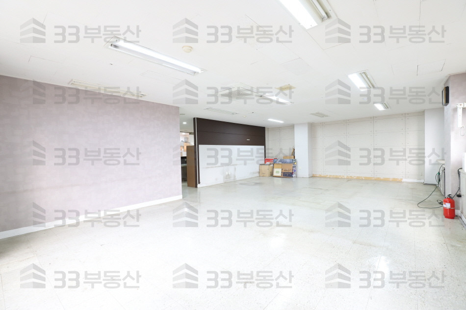 서울 강남구 역삼동 대로변 3층 인테리어된 사무실 월세 매물번호 10152 사진 4