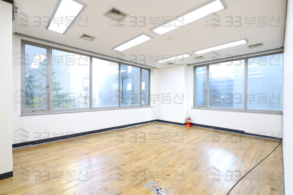 서울 강남구 역삼동 언주역대로변 가성비최상에 주차 연층가능한 사무실 월세 매물번호 10199 사진 3