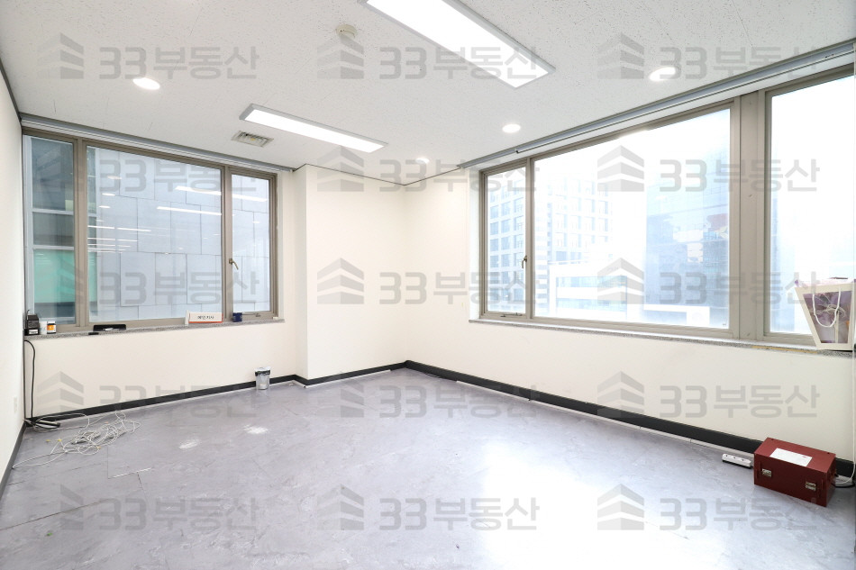 서울 강남구 역삼동 언주역대로변 가성비최상에 주차 연층가능한 사무실 월세 매물번호 10199 사진 4