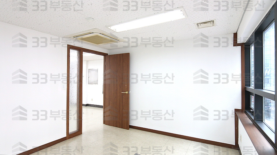 서울 강남구 역삼동 강남역초역세권, 가격대비 넓고 깔끔한 사무실 월세 매물번호 10166 사진 4