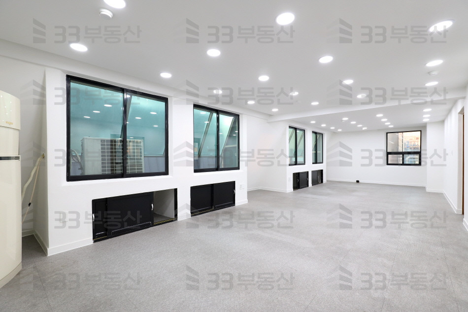 서울 강남구 역삼동 언주역 역세권 가성비,컨디션 좋은 사무실 월세 매물번호 10218 사진 2