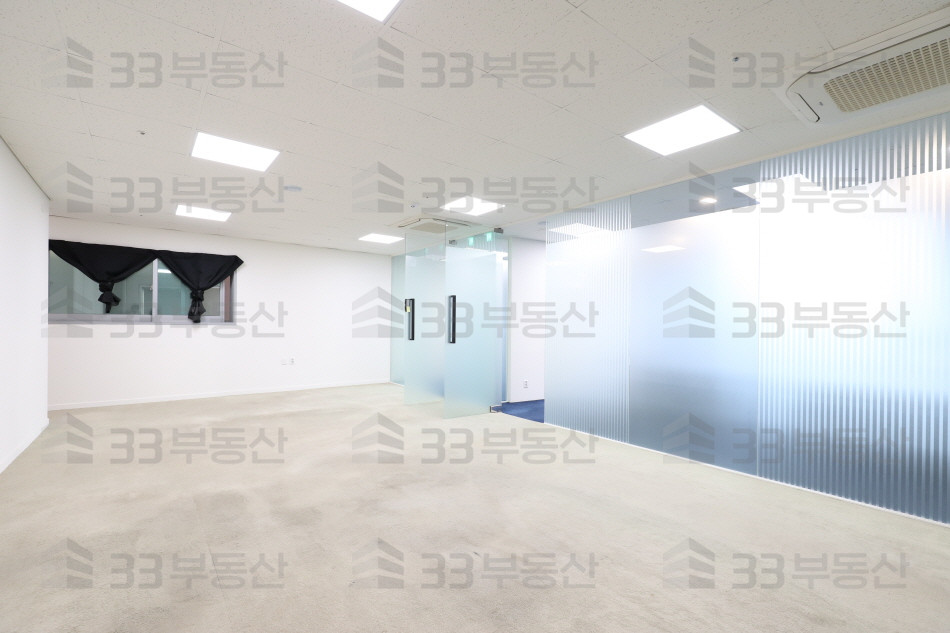 서울 강남구 역삼동 선릉역부근 주택구조형 룸 4개 깔끔한 사무실 월세 매물번호 10233 사진 2