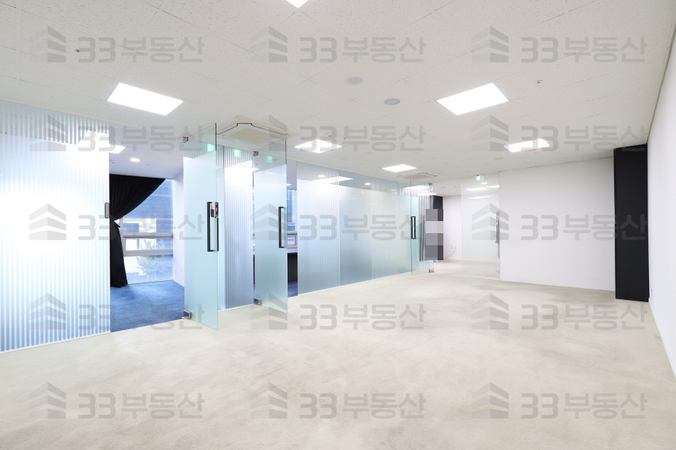 서울 강남구 역삼동 선릉역부근 주택구조형 룸 4개 깔끔한 사무실 월세 매물번호 10233 사진 3