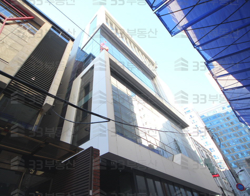 서울 강남구 논현동 강남구청역 초역세권, 단독출입구, 높은층고 월세 매물번호 10142 사진 2