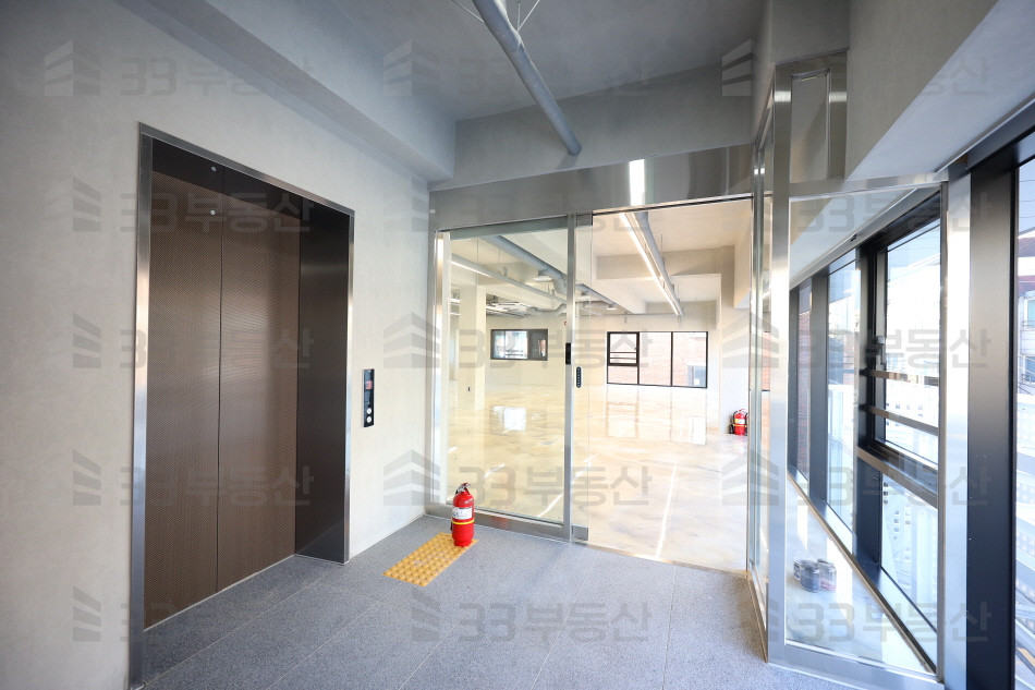 서울 강남구 역삼동 24년 올리모델링, 신축급 컨디션, 첫입주 월세 매물번호 10234 사진 4