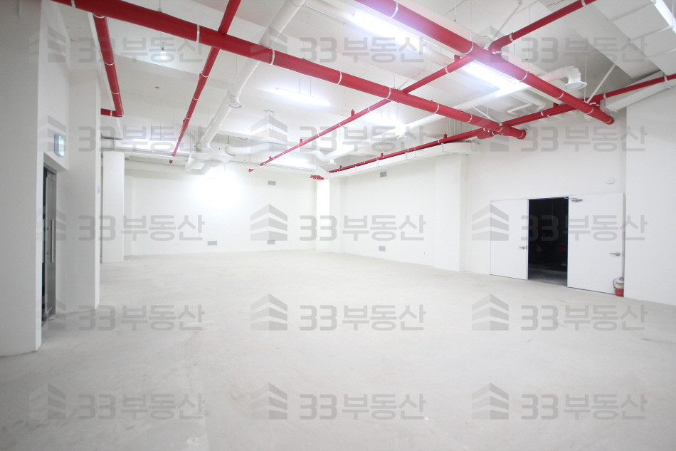 서울 강남구 대치동 선릉역 역세권, 22년 신축급, 층고 높은 사무실 월세 매물번호 10143 사진 1