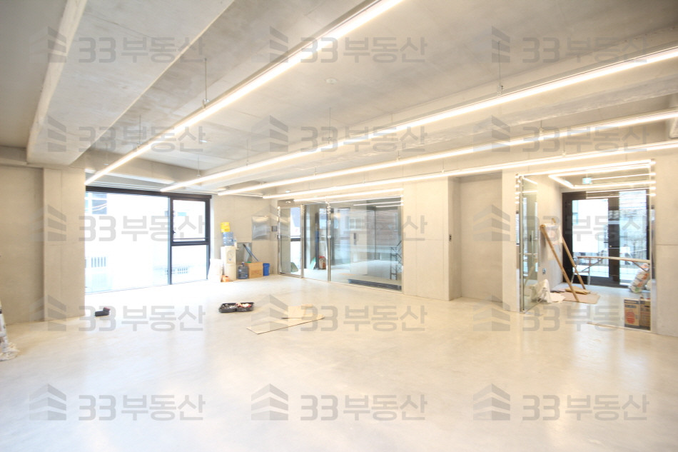 서울 강남구 역삼동 23년 신축급, 인테리어 깔끔, 디자인빌딩 통임대 월세 매물번호 10117 사진 3