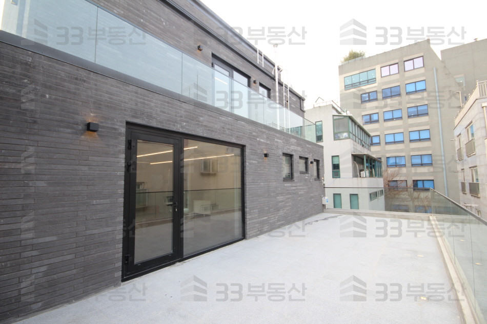 서울 강남구 역삼동 23년 신축급, 인테리어 깔끔, 디자인빌딩 통임대 월세 매물번호 10117 사진 4