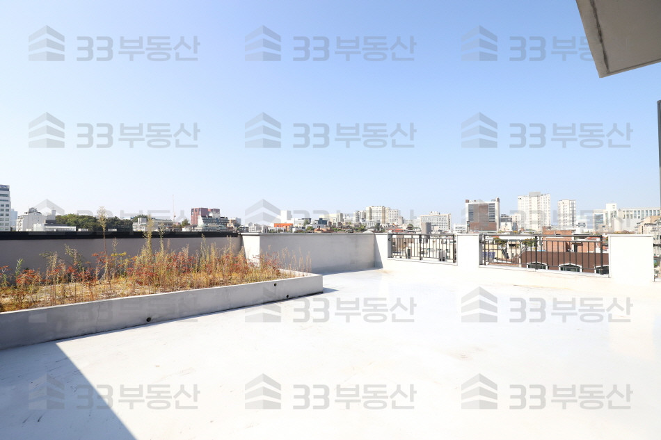 서울 강남구 역삼동 역삼역 초역세권, 22년 신축급, 통임대 월세 매물번호 10085 사진 3