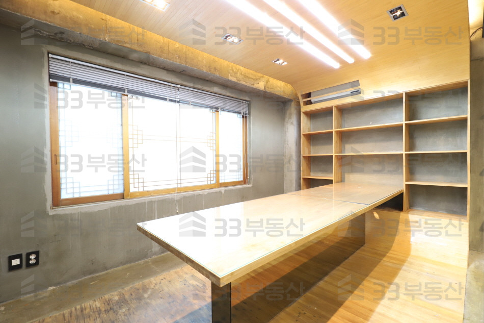 서울 강남구 역삼동 역삼역 도보 3분, 룸多.복층형 사무실 ! 월세 매물번호 10036 사진 2