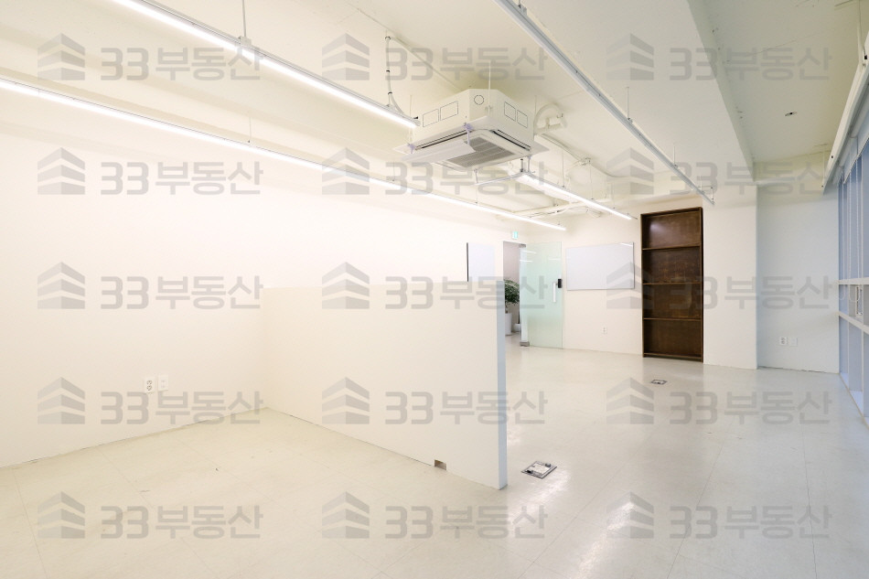 서울 강남구 역삼동 역삼역 초역세권 내부컨디션 깔끔한 사무실 월세 매물번호 10163 사진 2
