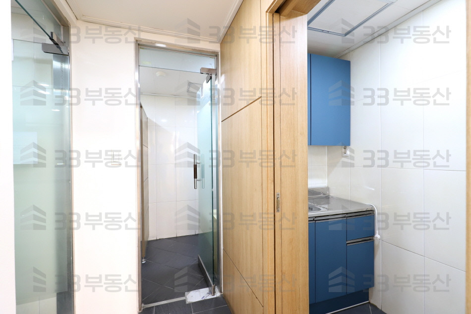 서울 강남구 역삼동 역삼역 초역세권 내부컨디션 깔끔한 사무실 월세 매물번호 10163 사진 3