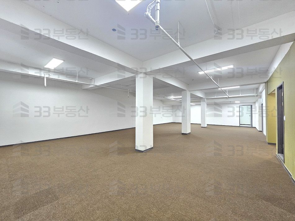 서울 강남구 대치동 층고높은 지하1층 사무실 월세 매물번호 10114 사진 3