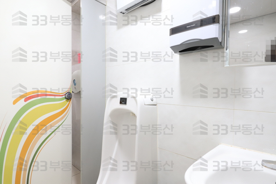 서울 강남구 삼성동 깔끔하게 인테리어된 소형사무실 월세 매물번호 10161 사진 4