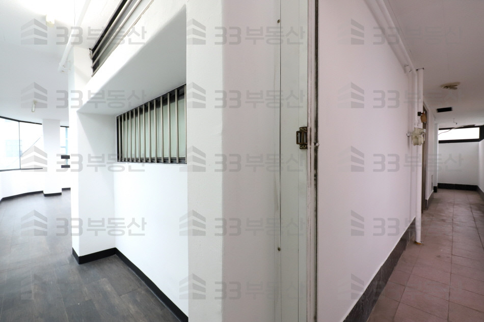 서울 강남구 역삼동 언주역 도보 3분, 가성비 좋은 중소형 사무실 ! 월세 매물번호 10102 사진 3