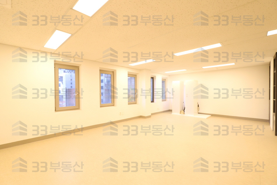 서울 강남구 역삼동 역삼역 도보5분, 가시성우수한 상가사무실! 월세 매물번호 10044 사진 4