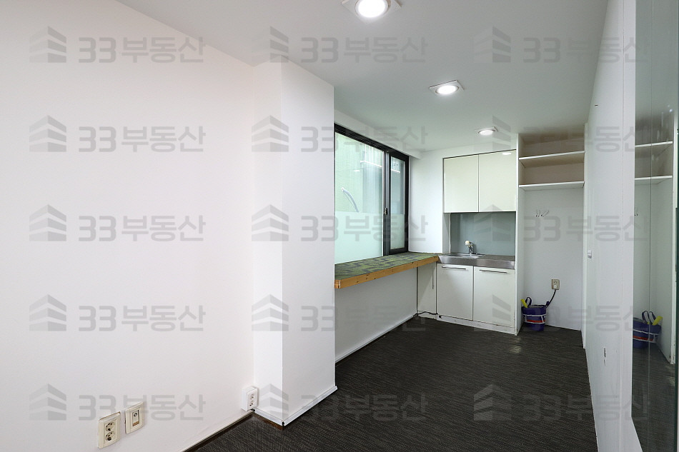 서울 강남구 논현동 학동역2분, 자주식주차, 노출천장 화이트톤 인테리어 사무실! 월세 매물번호 10267 사진 3