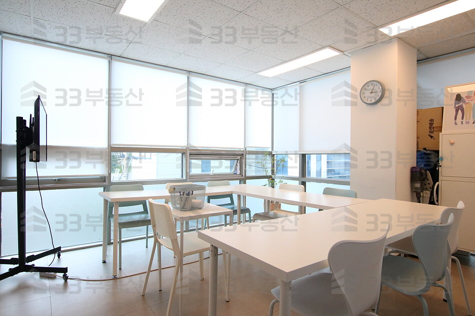 서울 강남구 역삼동 언주역 초역세권 인테리어된 깔끔한 사무실 월세 매물번호 10278 사진 2