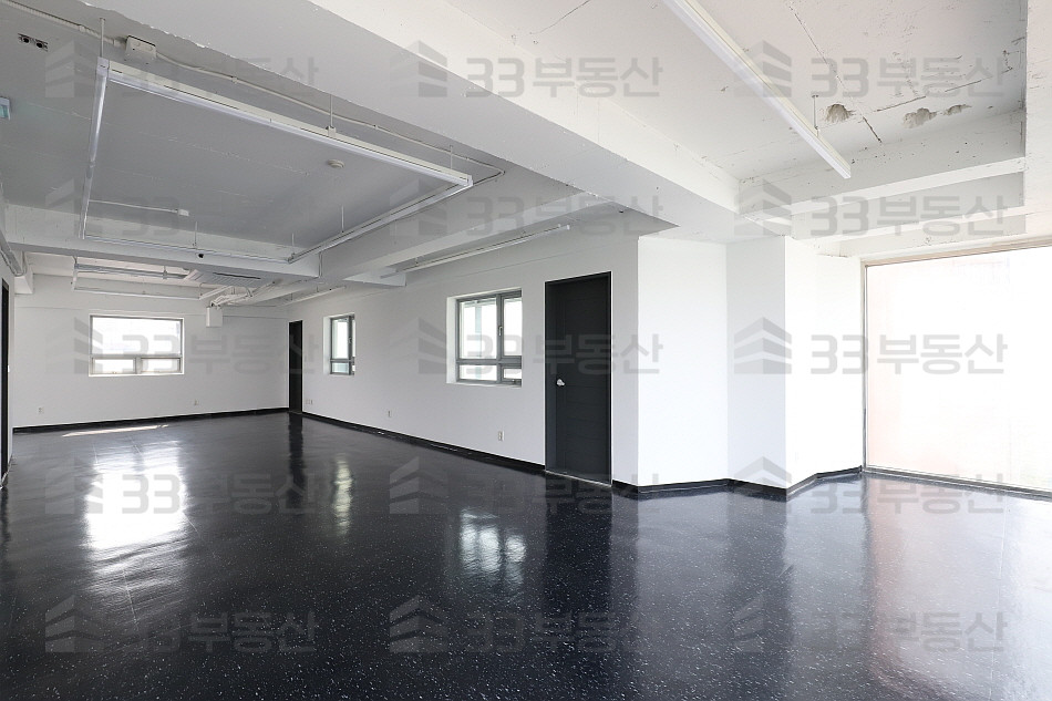 서울 강남구 신사동 압구정역인근 원복完 깔끔한중소형사무실 ! 스튜디오可 월세 매물번호 10296 사진 1