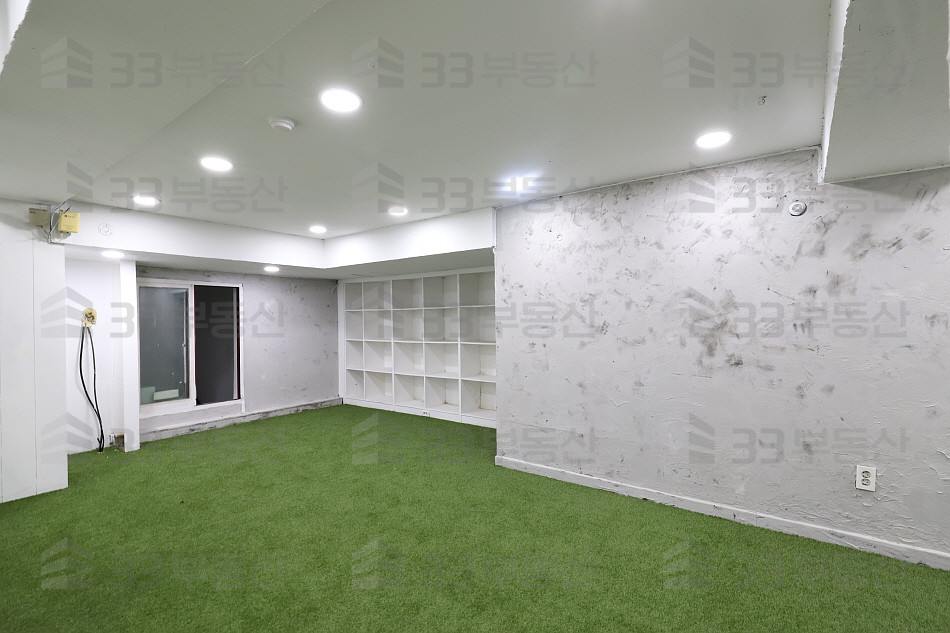 서울 강남구 신사동 스튜디오사무실 무권리 즉시입주가능 층고高 월세 매물번호 10297 사진 10